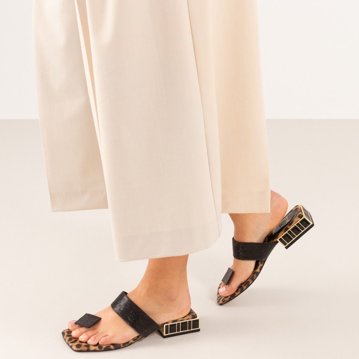 SUMMER -272 Low Heel Sandal