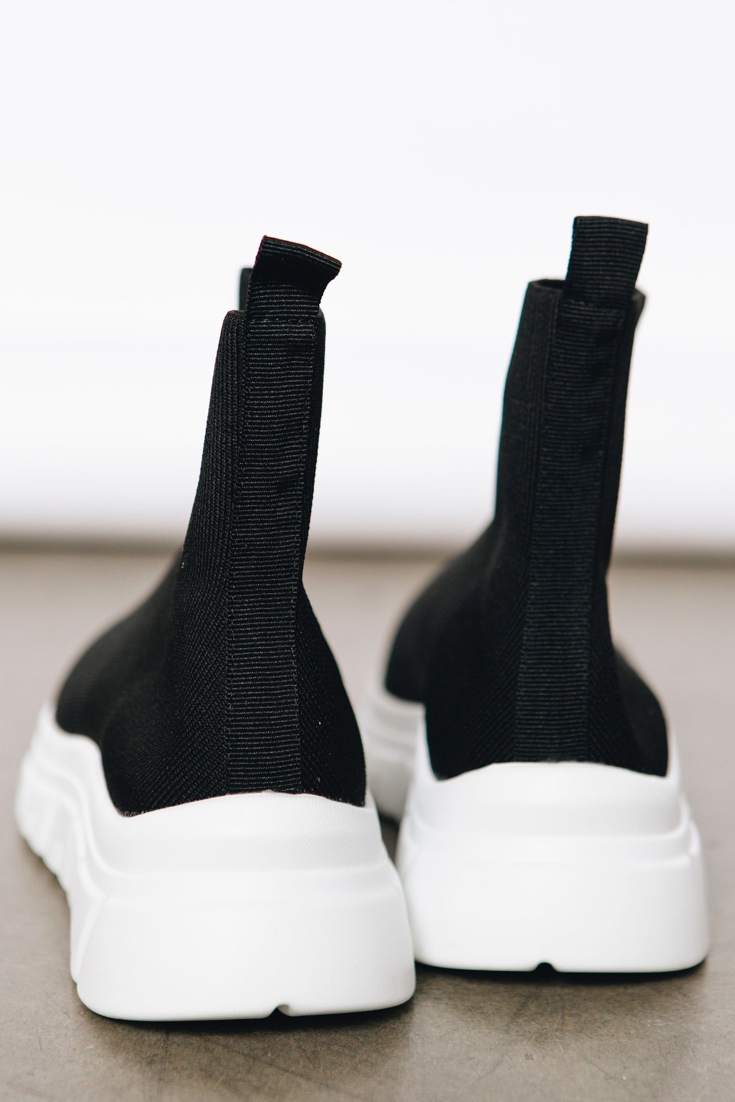 EXE WEX48 Stretch High Top Sneaker