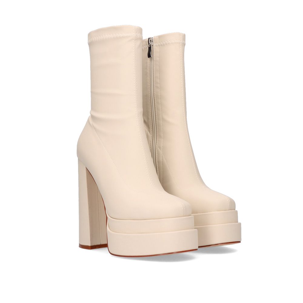 EXE T3826-M3170 Block Heeled Platform Bootie