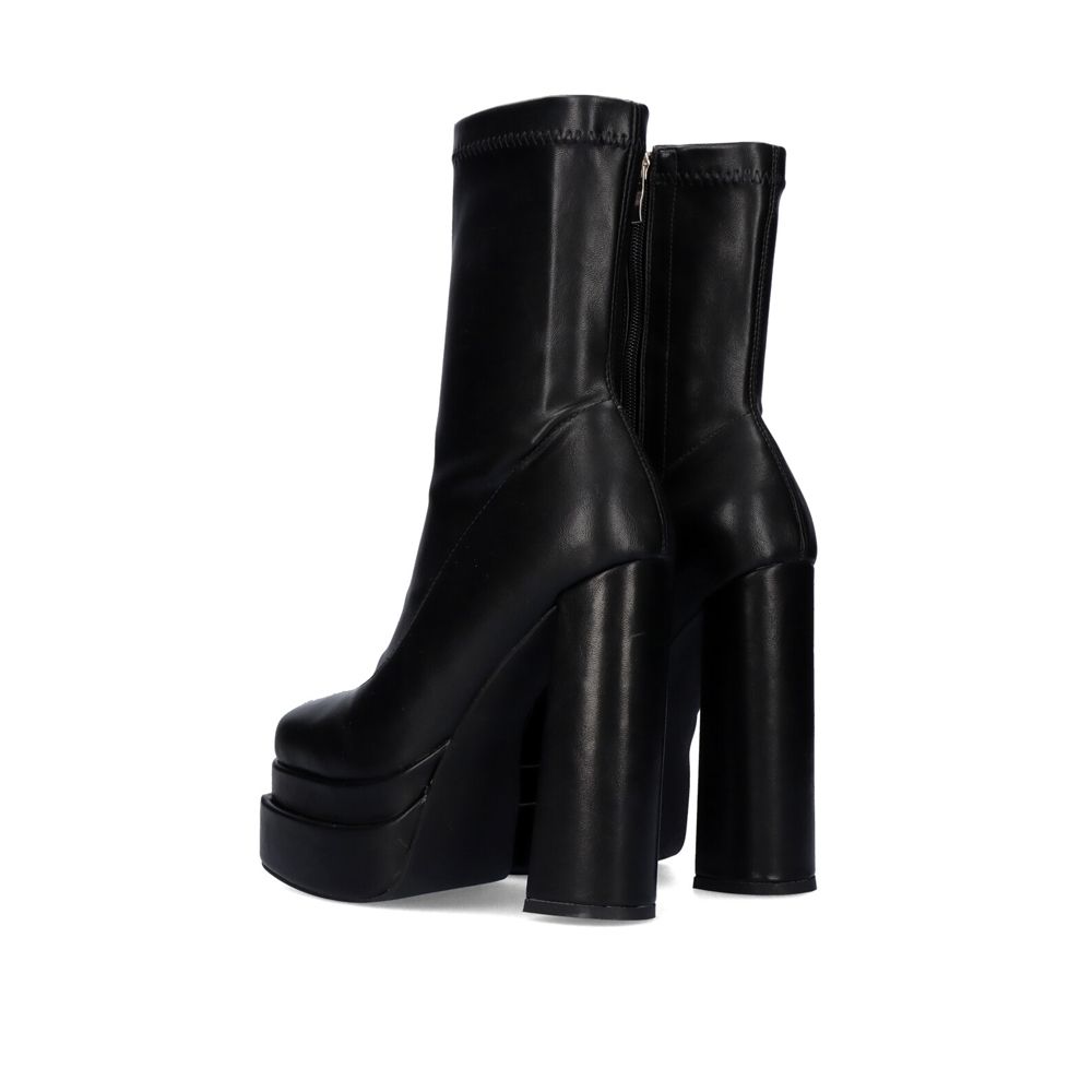 EXE T3826-M3170 Block Heeled Platform Bootie