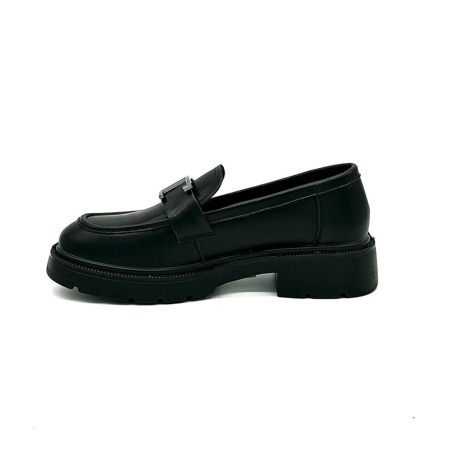 22R3-21 Buckled Loafer