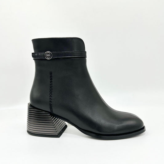 BONAVI 12C26-74 Block heeled Ankle Boots