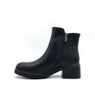 Bonavi 32R9-9 black leather ankle boot, inside profile with zip closure