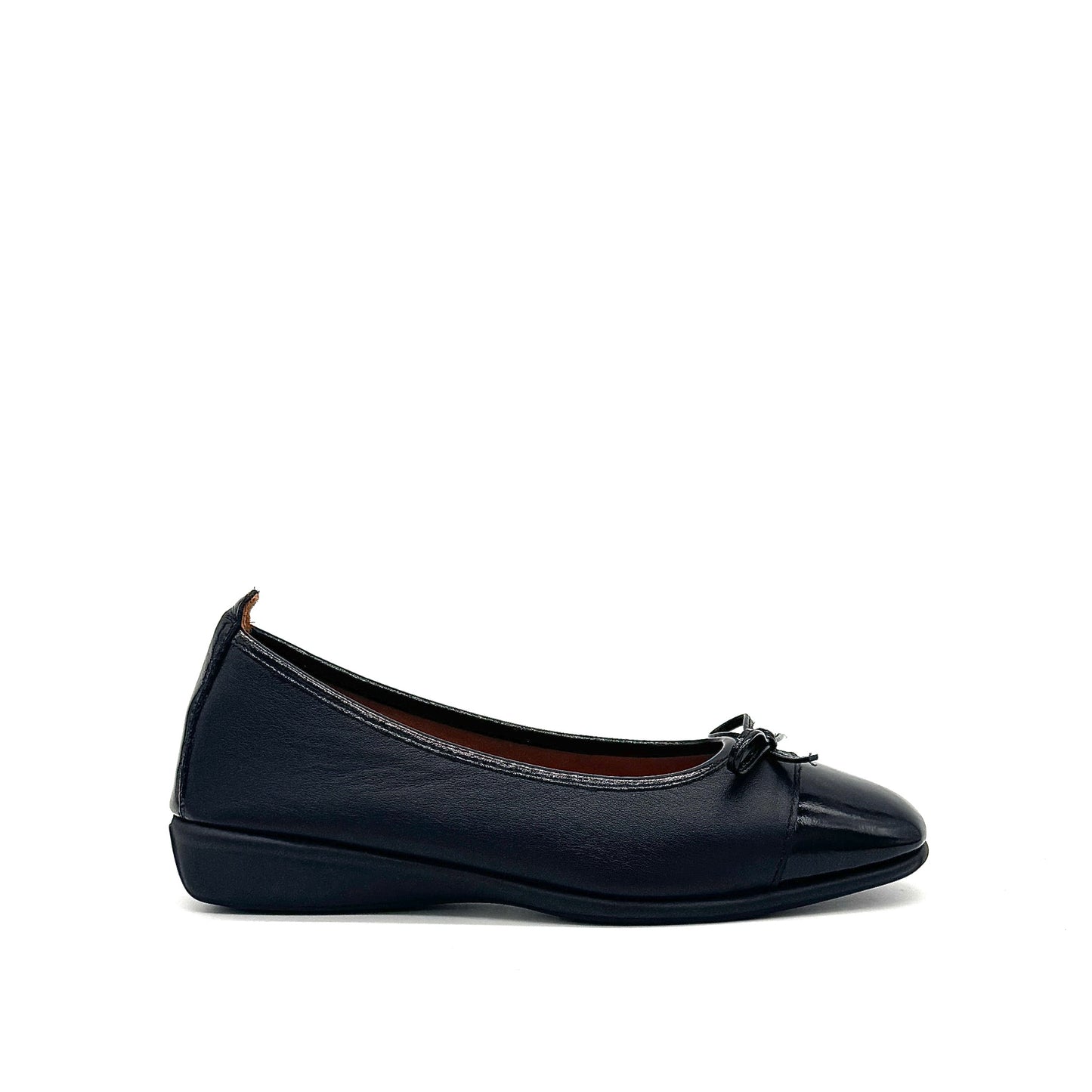 BONAVI Nicole genuine leather black ballet flat  with black patent cap toe and bow detail