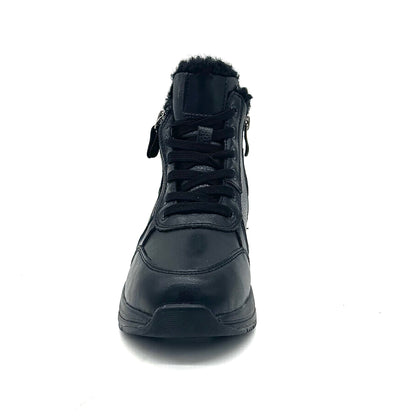 25-ZBY5-6 Black Leather Bootie