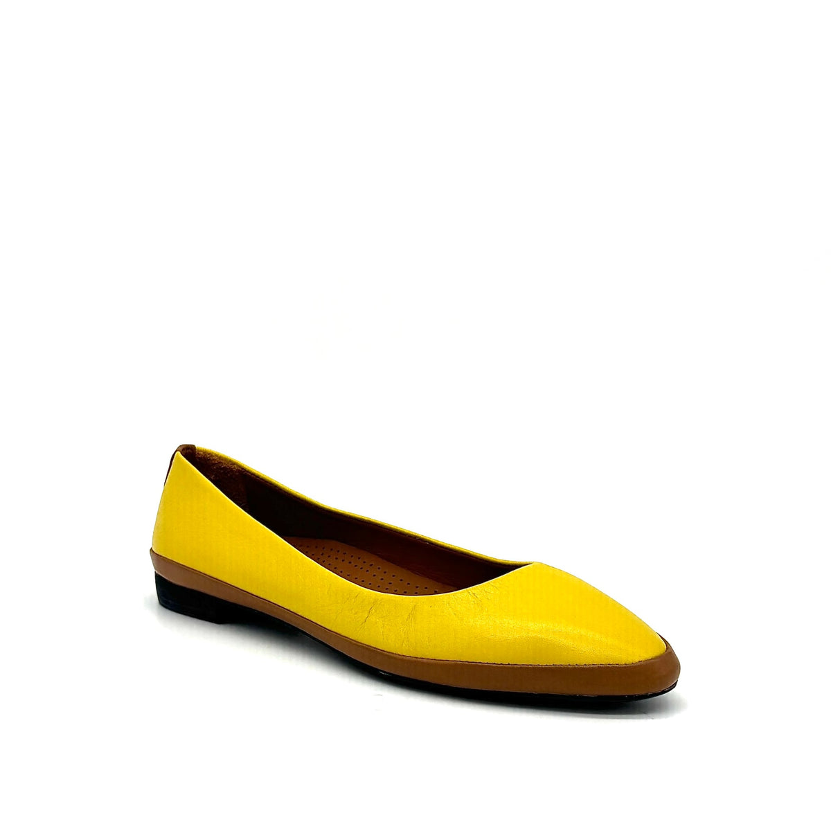MAGO 602-1310 genuine leather pointed-toe ballet flat in yellow with contrast trim, angled view