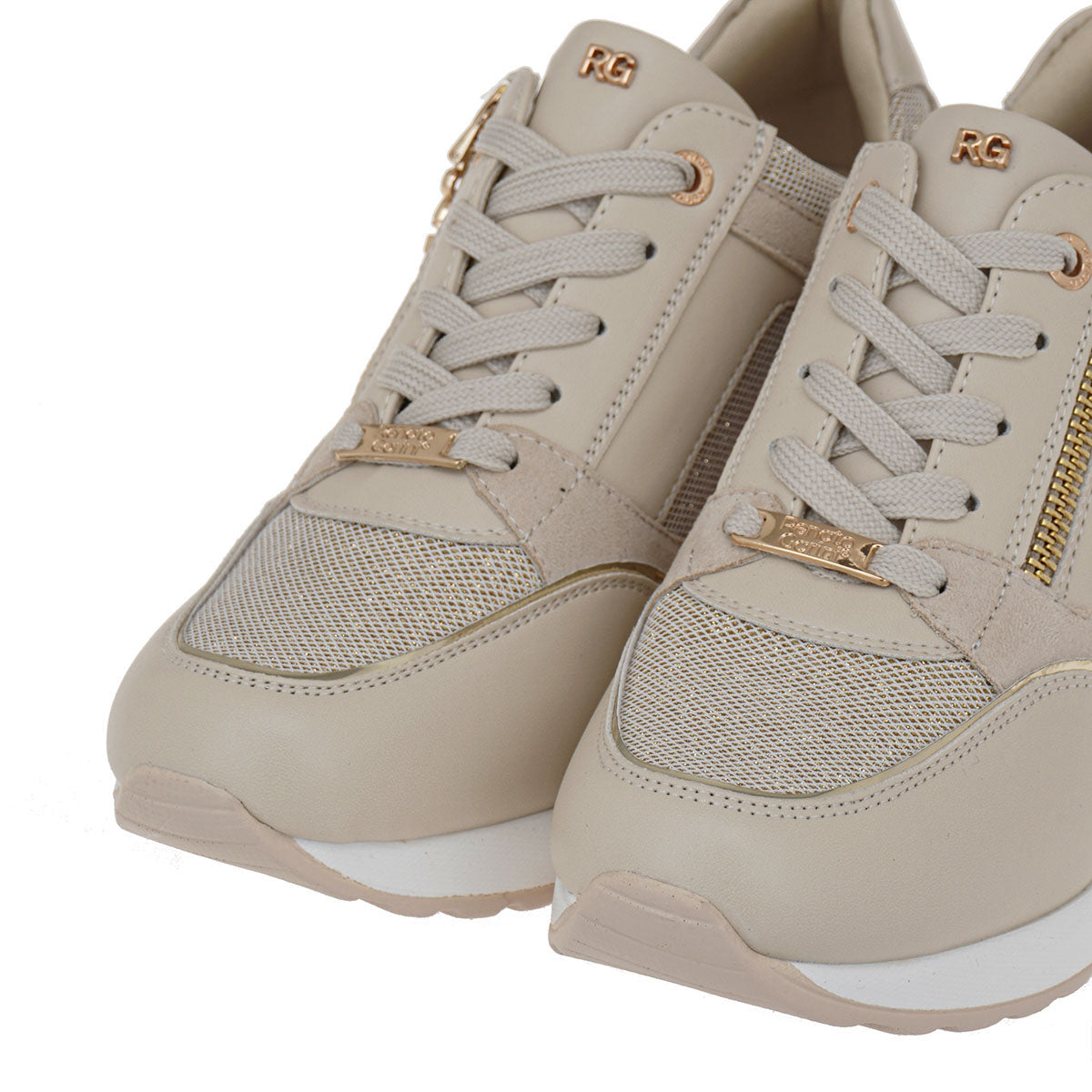 Close-up of Renato Garini EX50 beige wedge sneakers showing textured toe panels, tonal laces, gold-tone lace accents and side zippers